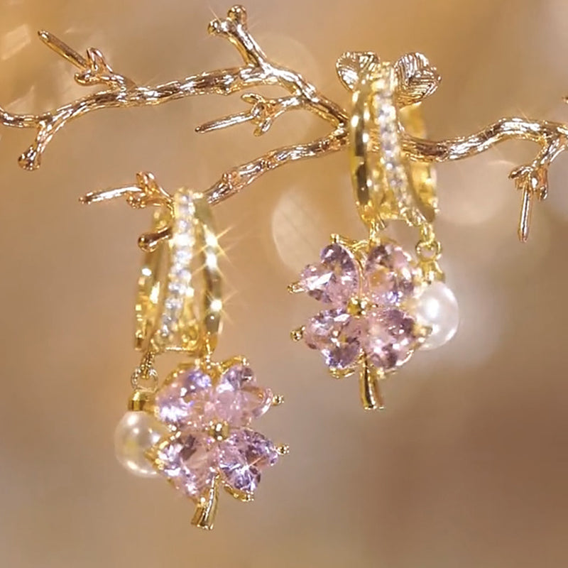 Fashion Crystal Four-leaf Flower Pearl Earrings
