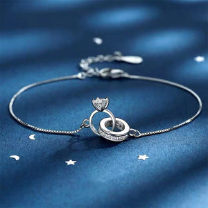 Unique Design Interlocking Rings Bracelet